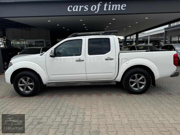 NISSAN NAVARA 4X4 OTOMATİK ÇİFT KABİN BAKIMLI TEMİZ