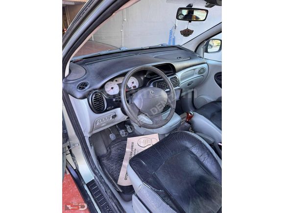 2002 MODL RENAULT SCENİC 2.0 16V PRİVİLEGE 4x4 OTOMOBİL RUHSATLI
