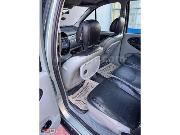 2002 MODL RENAULT SCENİC 2.0 16V PRİVİLEGE 4x4 OTOMOBİL RUHSATLI