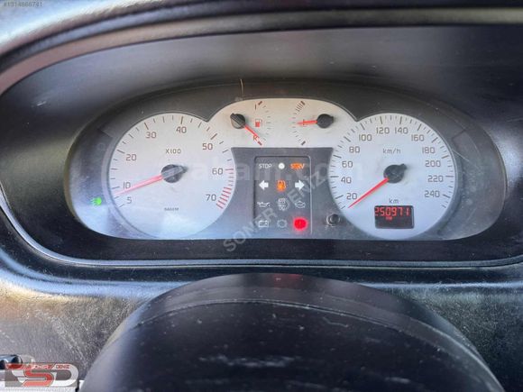 2002 MODL RENAULT SCENİC 2.0 16V PRİVİLEGE 4x4 OTOMOBİL RUHSATLI
