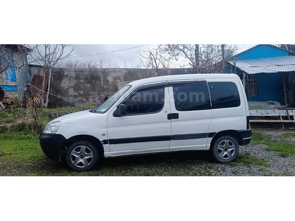 Sahibinden Peugeot Partner 1.9 D 2006 Model