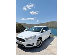 Sahibinden Ford Focus 1.6 TDCi Trend X 2015 Model  197.000 km Beyaz