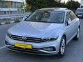 2022 PASSAT ELEGANCE CAM TAVANLI-DEĞİŞENSİZ-YETKİLİ SERVİS BAKIM