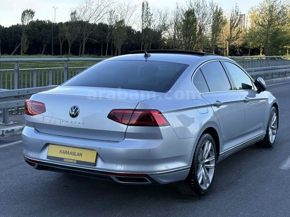 2022 PASSAT ELEGANCE CAM TAVANLI-DEĞİŞENSİZ-YETKİLİ SERVİS BAKIM