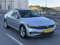 2022 PASSAT ELEGANCE CAM TAVANLI-DEĞİŞENSİZ-YETKİLİ SERVİS BAKIM