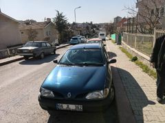 Sahibinden Renault Megane 1.6 Expression 1999 Model  300.000 km Mavi