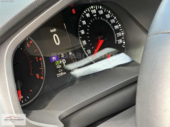 KAPLAN OTODAN B O Y A S I Z 2023 CAPTUR 22 BİNDE