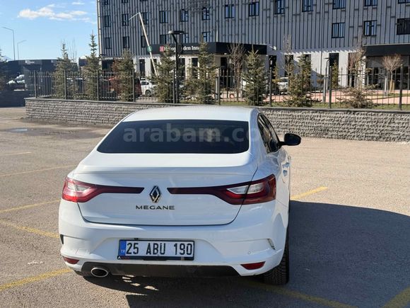 Sahibinden Renault Megane 1.3 TCe Joy 2020 Model 
