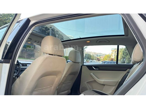 Cam tavan Skoda Rapid 1.6 TDI Spaceback Elegance 