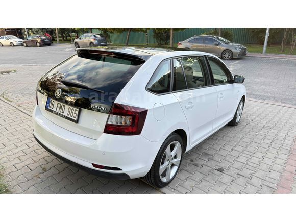 Cam tavan Skoda Rapid 1.6 TDI Spaceback Elegance 