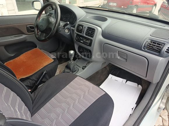Galeriden Renault Clio 1.4 RNA 2001 Model Samsun