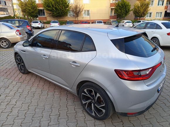 Sahibinden Renault Megane 1.6 Joy 2017 Model