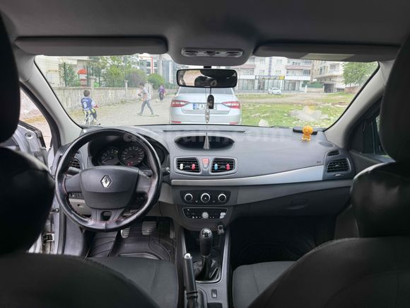 Sahibinden Renault Fluence 1.5 dCi Authentique 2010 Model 