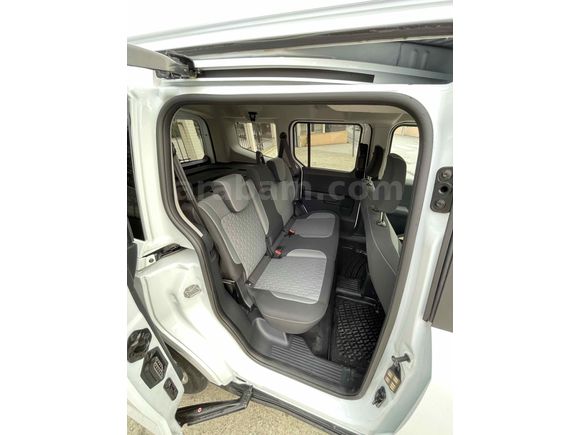 Sahibinden Ford Tourneo Courier 1.0 EcoBoost Titanium 2025 Model 