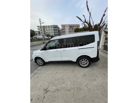 Sahibinden Ford Tourneo Courier 1.0 EcoBoost Titanium 2025 Model 