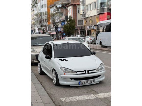 Sahibinden Peugeot 206 1.4 XR 2000 Model