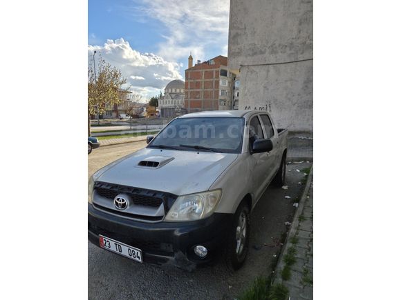 Sahibinden Toyota Hilux 2.5 D-4D 4x2 Comfort 2011 Model
