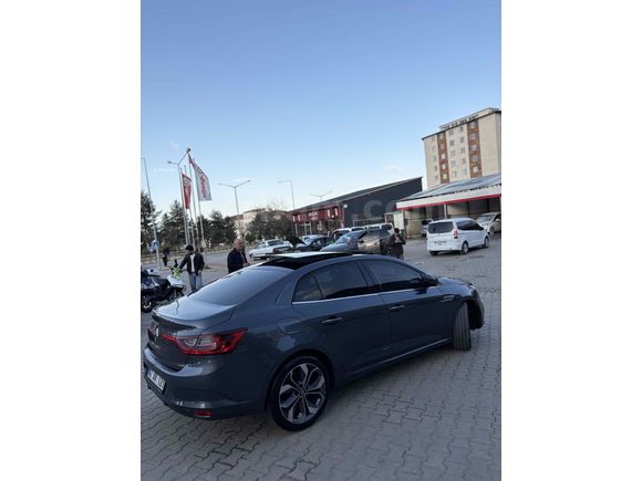 !! ACİLL SATILIK TEMİZ MEGANE 4 !!