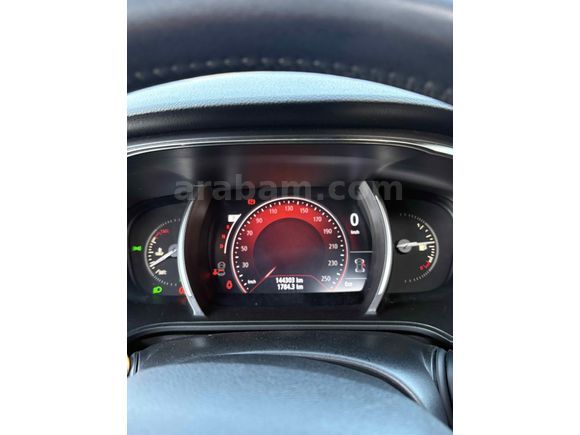 !! ACİLL SATILIK TEMİZ MEGANE 4 !!