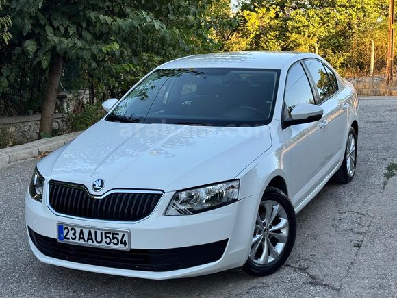 SKODA OCTAVİA 1.6 DİZEL 2014 DEĞİŞENSİZ,TRAMERSİZ,BOYASIZ