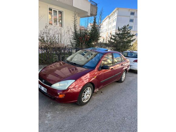 Sahibinden Ford Focus 1.6 Ghia 2000 Model 