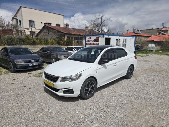 Galeriden Peugeot 301 1.2 Active 2019 Model Van