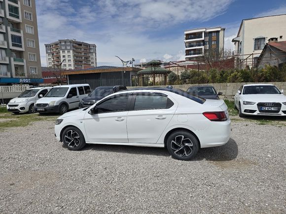 Galeriden Peugeot 301 1.2 Active 2019 Model Van