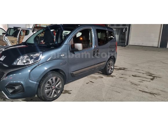 Sahibinden Fiat Fiorino Combi 1.3 Multijet Premio 2023 Model