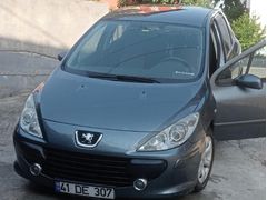 Sahibinden Peugeot 307 1.4 ARACIN 9 YILLIK SAHİBİYİM HATASIZ PLAKASI İSMİMİZE ÖZEL STEPNESİ HİÇ KULLANILMADI DEĞİŞEN HASAR KAYDI SÖZ KONUSU DEĞİLDİR..