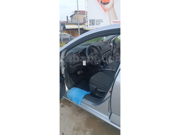 Sahibinden Renault Megane 1.3 TCe Touch 2024 Model Trabzon 16.350 km Gri (metalik)