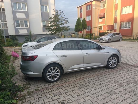 Sahibinden Renault Megane 1.2 TCe Touch 2016 Model