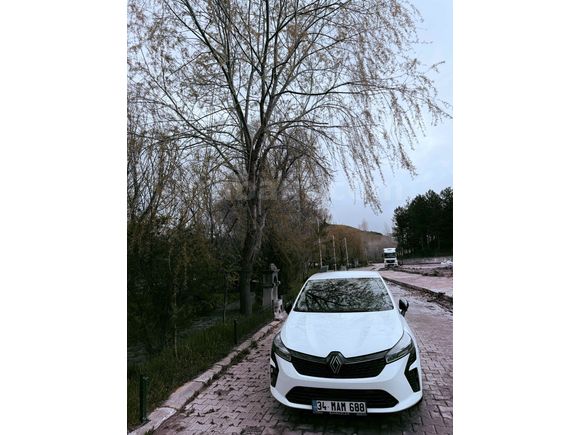 Sahibinden Renault Clio 1.0 TCe Equilibre 2024 Model 