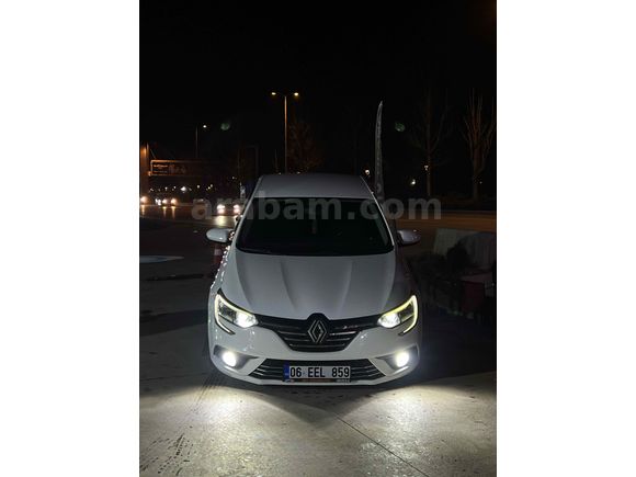 Sahibinden Renault Megane 1.5 Blue DCI Touch 2019 Model 