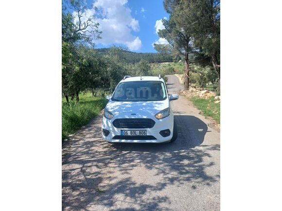 Sahibinden Ford Tourneo Courier 1.5 TDCi Delux 2019 Model  230.000 km Beyaz