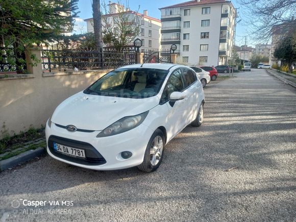 Sahibinden Ford Fiesta 1.4 My 2011 Model  112.700 km Beyaz