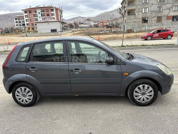 Sahibinden Ford Fiesta 1.4 TDCi Comfort 2006 Model 