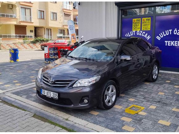 Sahibinden Toyota Corolla 1.4 D-4D Elegant 2013 Model  62.000 km Gri (titanyum)