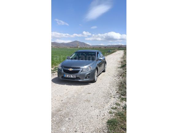 SAHİBİNDEN 2013 MODEL 56 BİN KM SANRUFLU OTOMATİK 1.4 LTZ CRUZE