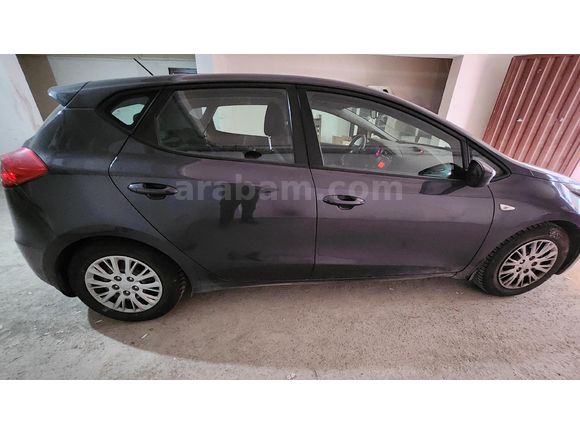Sahibinden Kia Ceed 1.4 MPI Live 2017 Model