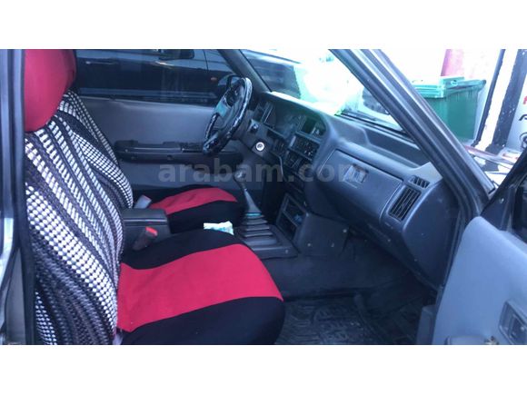 Sahibinden Mazda B2500 2.5 D 1999 Model Kocaeli