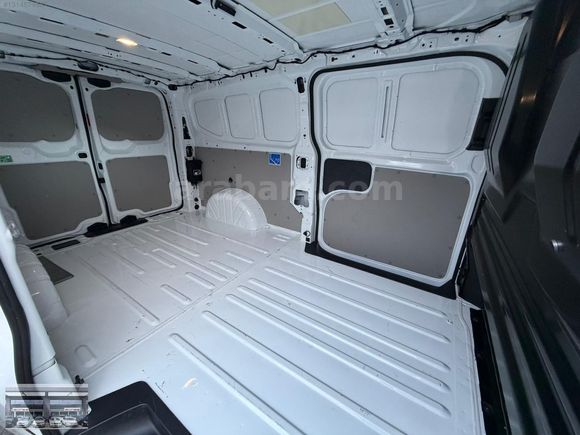 GÜNEŞ'ten HATASIZ ÇİFT SÜRGÜLÜ 19.000 km.de PANELVAN CUSTOM