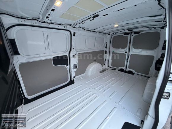 GÜNEŞ'ten HATASIZ ÇİFT SÜRGÜLÜ 19.000 km.de PANELVAN CUSTOM