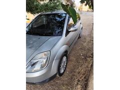 Sahibinden Ford Fiesta 1.4 TDCi Comfort 2004 Model   Gri (Gümüş)