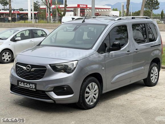Galeriden Opel Combo 1.5 CDTI Enjoy 2020 Model Bursa 220.000 km