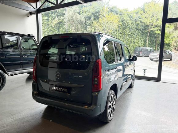 BRAVE 2025 OPEL COMBO 1.5 D ULTİMATE /CAM TAVAN/