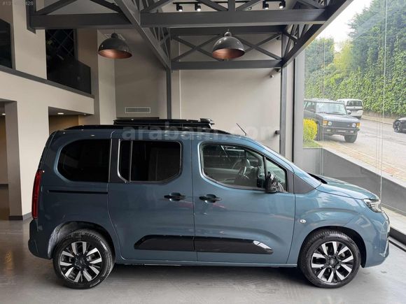 BRAVE 2025 OPEL COMBO 1.5 D ULTİMATE /CAM TAVAN/