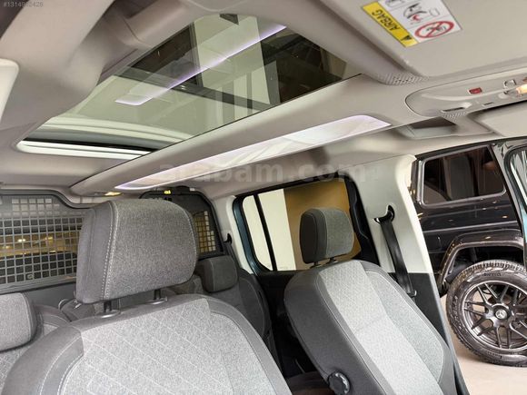 BRAVE 2025 OPEL COMBO 1.5 D ULTİMATE /CAM TAVAN/