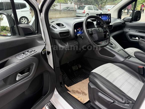 ÖZEL FULL AKSESUAR 2025 OPEL COMBO 1.5 D ULTIMATE OTO K.K 12 TAK