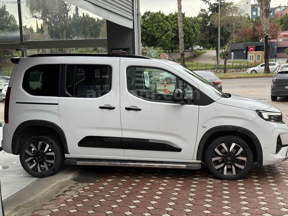 ÖZEL FULL AKSESUAR 2025 OPEL COMBO 1.5 D ULTIMATE OTO K.K 12 TAK
