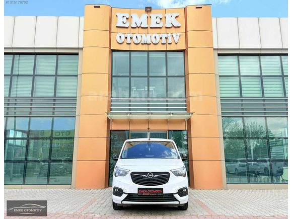 EMEK OTOMOTİV'DEN 2024 OPEL COMBO 1.5 ELEGANCE XL 29 KM BOYASIZ